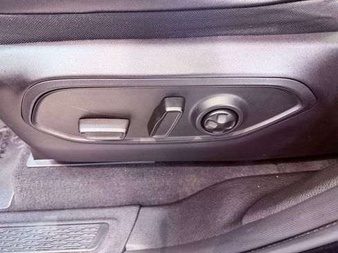 Used 2022 Jeep Grand Cherokee Limited 4xe w/ Luxury Tech Group II image 24