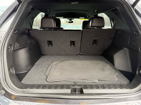Used 2022 Chevrolet Equinox RS FWD image 13