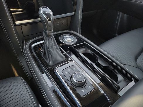 Used 2023 INFINITI QX80 Premium Select w/ Cargo Package image 17