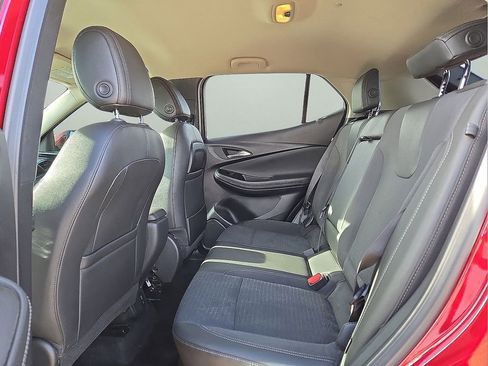 Used 2023 Buick Encore GX Select w/ Sport Touring Package image 17