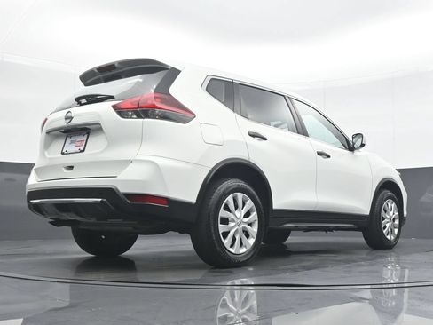 Used 2019 Nissan Rogue S AWD/4WD image 29