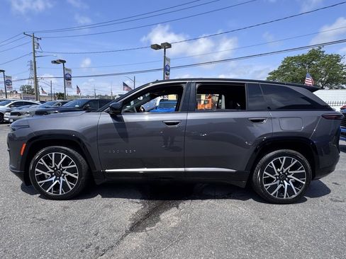 New 2025 Jeep Wagoneer S Limited image 5