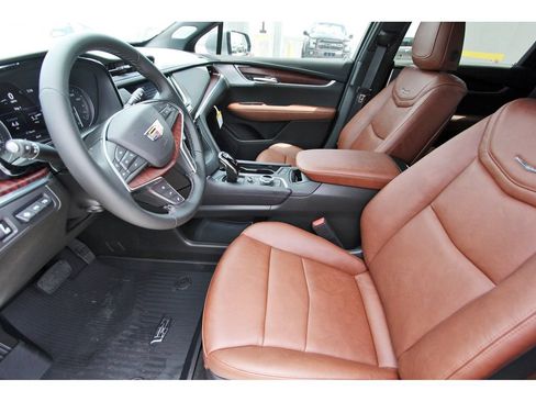 New 2026 Cadillac XT5 Premium Luxury w/ Driver Assist Package FWD image 6