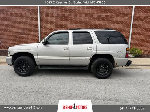 Used 2004 Chevrolet Tahoe LT w/ LT Preferred Equipment Group AWD/4WD image 2