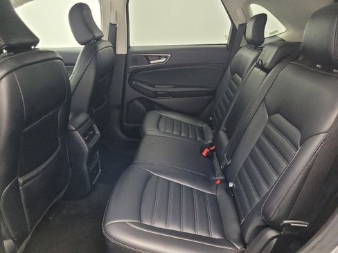 Used 2024 Ford Edge SEL image 18
