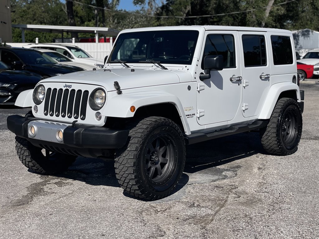Used 2015 Jeep Wrangler Unlimited Sahara AWD/4WD image 18