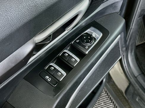 Used 2025 Kia Telluride S FWD image 15