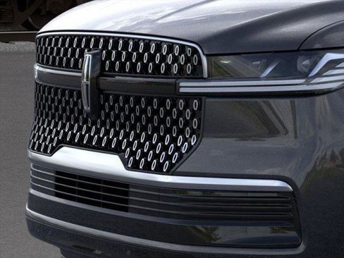 New 2025 Lincoln Navigator L Reserve image 17