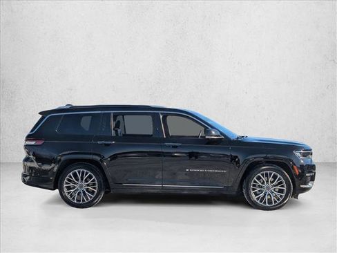 Used 2022 Jeep Grand Cherokee L Summit image 4