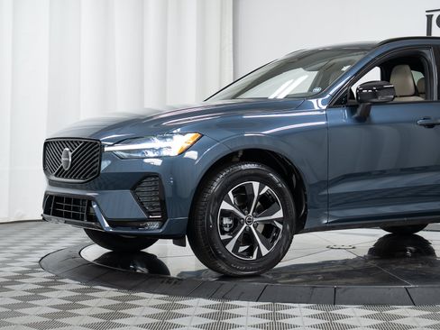New 2026 Volvo XC60 B5 Core w/ Climate Package AWD/4WD image 25