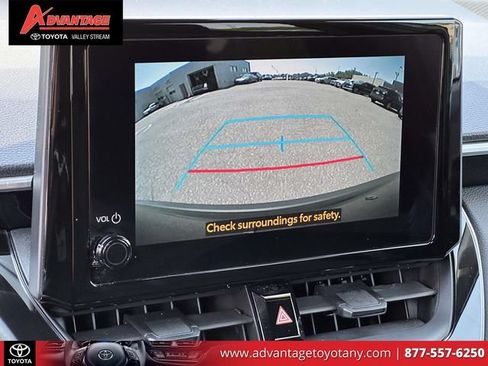 Used 2024 Toyota Corolla Cross AWD Hybrid w/ Moonroof Package image 33