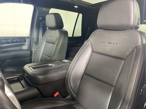 Used 2023 GMC Yukon Denali image 12