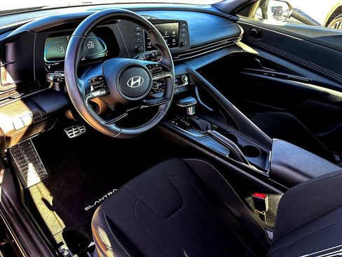 Used 2025 Hyundai Elantra Sport w/ Cargo Package image 15