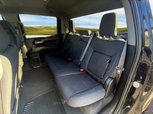 Used 2025 GMC Sierra 1500 Elevation image 15