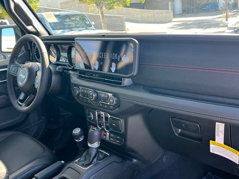 New 2026 Jeep Wrangler Unlimited Rubicon AWD/4WD image 12