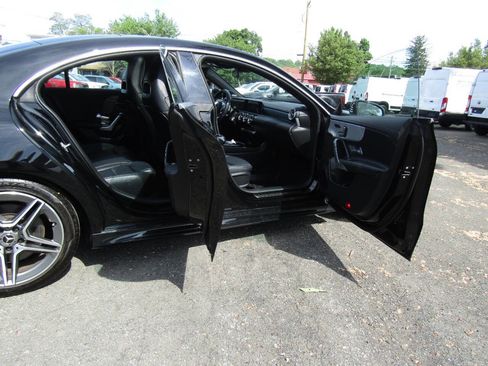 Used 2020 Mercedes-Benz CLA 250 4MATIC image 25