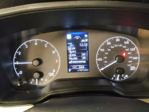 Used 2023 Toyota Corolla LE FWD image 23