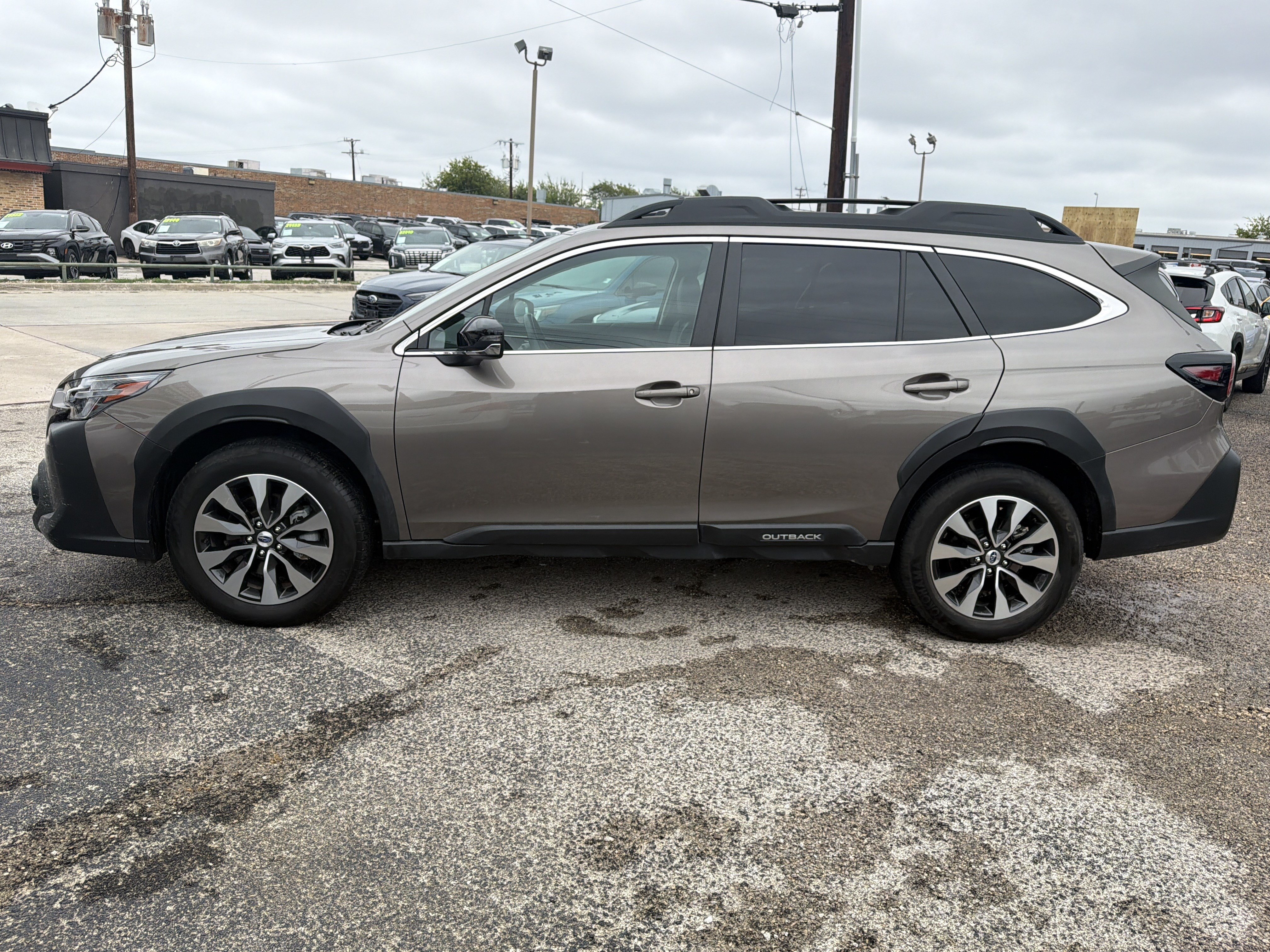 Certified 2024 Subaru Outback Limited AWD/4WD image 6