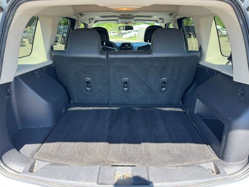 Used 2015 Jeep Patriot High Altitude AWD/4WD image 17
