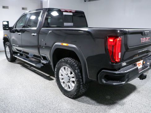 Used 2023 GMC Sierra 2500 Denali w/ Denali Ultimate Package AWD/4WD image 9