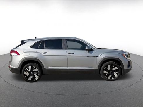 Used 2026 Volkswagen Atlas Cross Sport SE AWD/4WD image 16