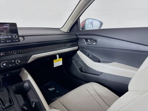 New 2025 Honda Accord LX image 25