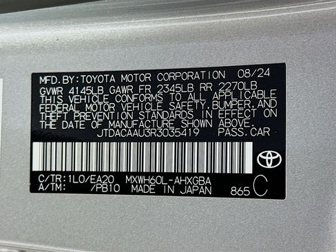 Used 2024 Toyota Prius XLE image 12