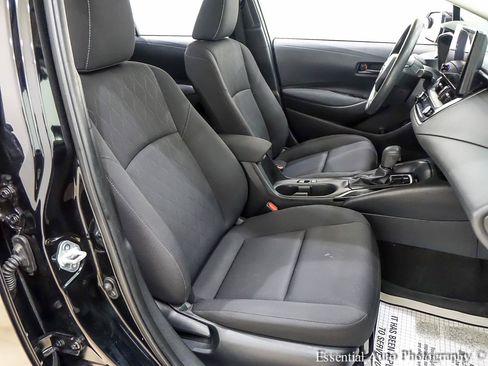 Used 2023 Toyota Corolla LE FWD image 29