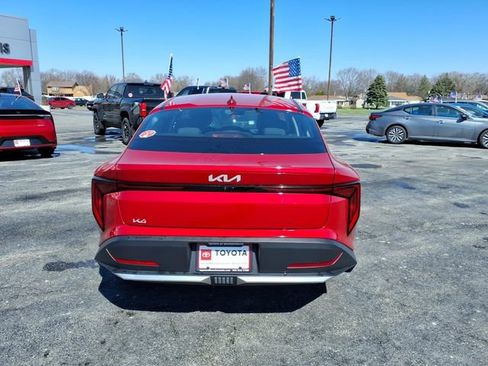 Used 2025 Kia K4 LXS image 4
