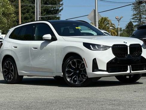 Used 2025 BMW X3 xDrive30 w/ M Sport Package AWD/4WD image 2