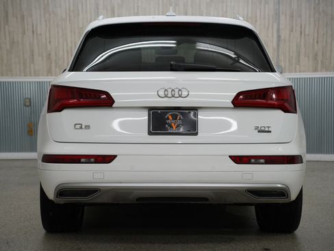 Used 2018 Audi Q5 2.0T Premium Plus w/ Premium Plus Package image 9