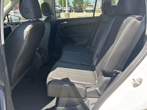 Used 2023 Volkswagen Tiguan SE image 27