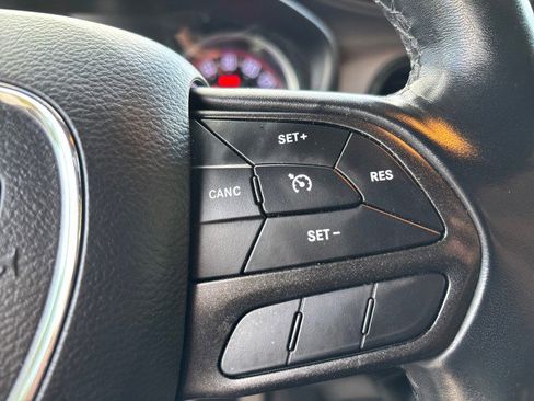 Used 2023 Dodge Challenger SXT image 14