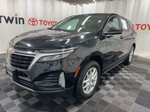 Used 2024 Chevrolet Equinox LT image 3