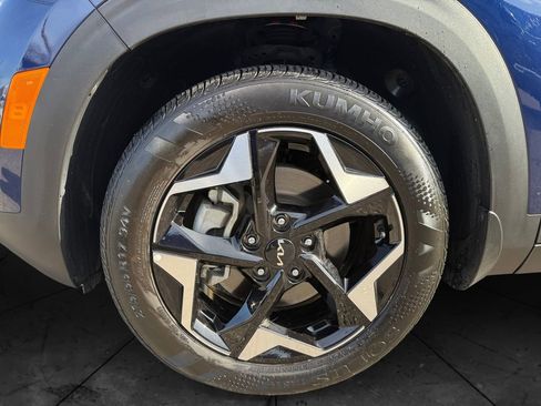 Used 2024 Kia Seltos EX image 14