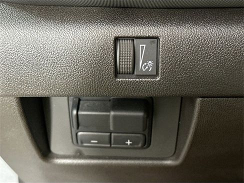 Used 2023 Chevrolet Colorado Z71 w/ Z71 Convenience Package 2 image 23