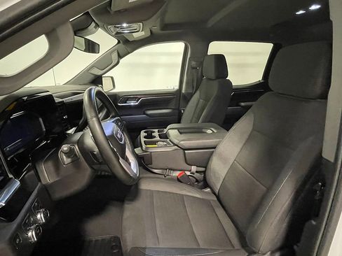 Used 2024 GMC Sierra 1500 Elevation image 3