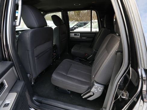 Used 2016 Ford Expedition EL XLT image 16