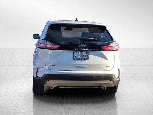 Certified 2023 Ford Edge SEL w/ Convenience Package image 5