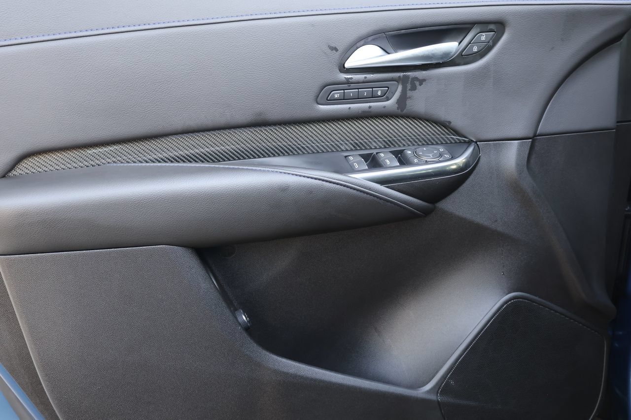 Certified 2025 Cadillac XT4 Sport w/ LPO, Floor Liner Package FWD image 10