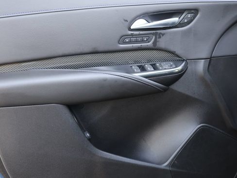 Certified 2025 Cadillac XT4 Sport w/ LPO, Floor Liner Package FWD image 10