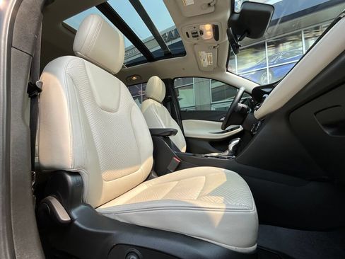 Used 2020 Buick Encore GX Essence w/ Experience Buick Package AWD/4WD image 10