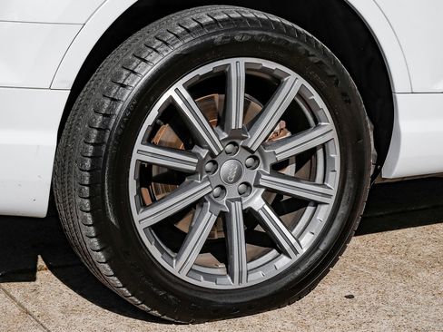 Used 2018 Audi Q7 3.0T Prestige image 59