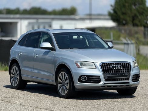 Used 2013 Audi Q5 2.0T Prestige AWD/4WD image 1