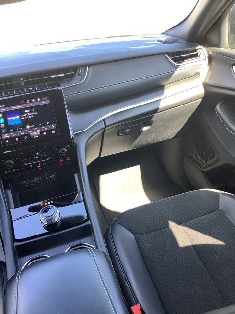 Certified 2024 Jeep Grand Cherokee Altitude AWD/4WD image 22