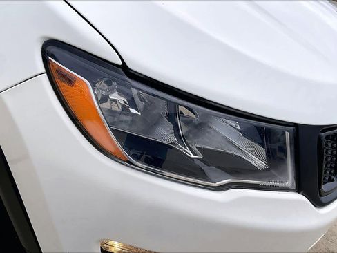 Used 2021 Jeep Compass Latitude w/ Sun and Sound Group image 26