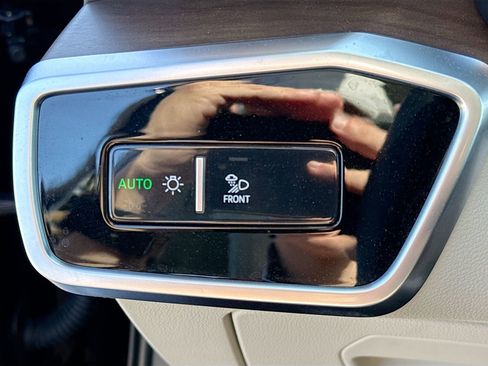 Used 2024 Audi A6 Premium Plus image 35