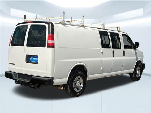 Used 2020 Chevrolet Express 3500 Extended w/ Driver Convenience Package image 6