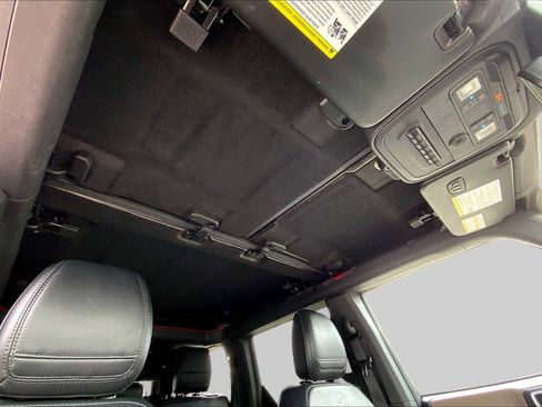 Used 2023 Ford Bronco Wildtrak AWD/4WD image 14