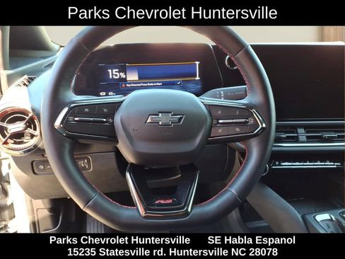 Certified 2025 Chevrolet Equinox EV RS FWD image 3